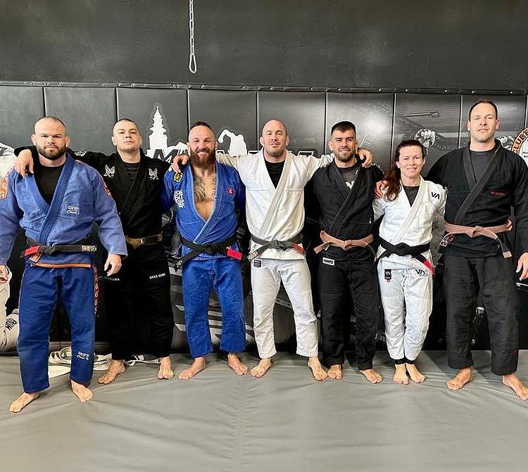 bjj_about_left